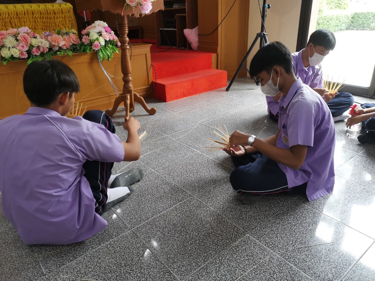 image25